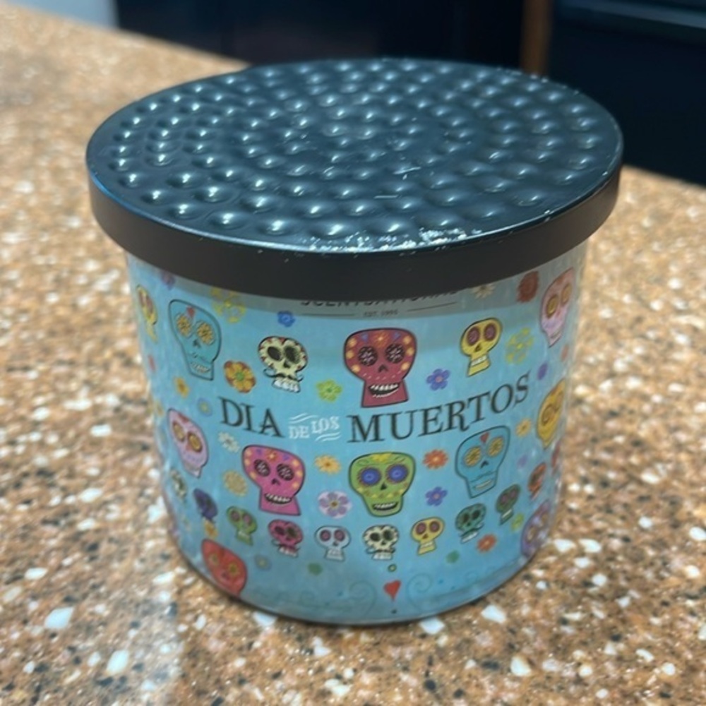 Dis de los Muertos jar candle double wick